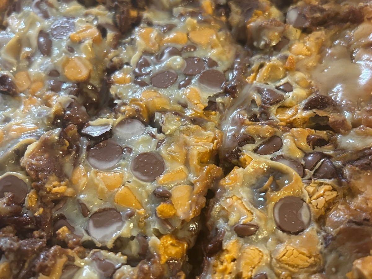 Easy S’mores Cookie Bars (No Campfire&nbsp;Required!)