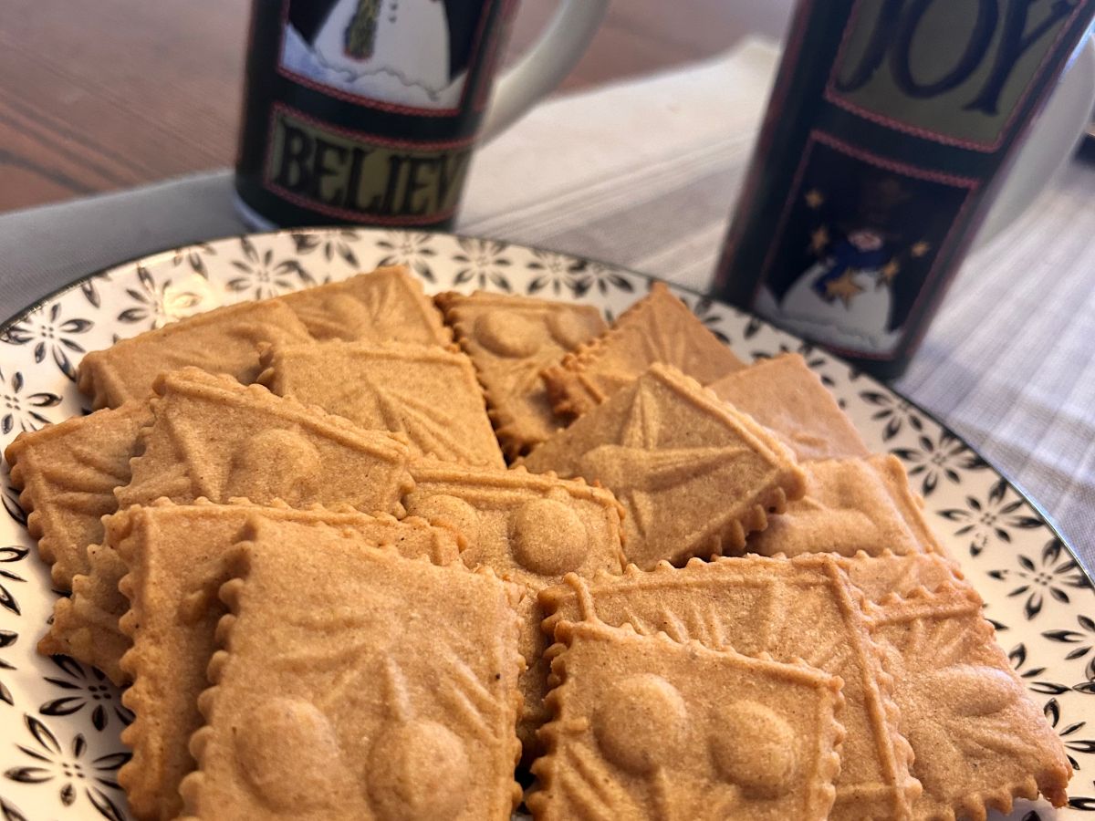 Spekulatius (German Spice Cookies)